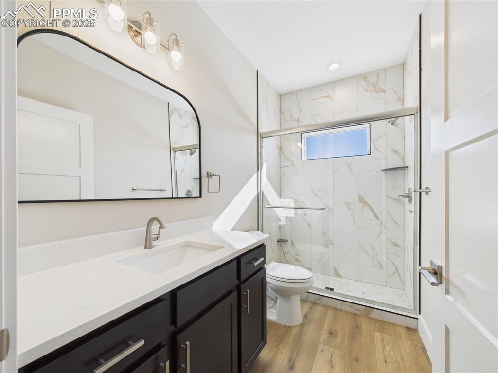 Image 8 of 36: Bathroom