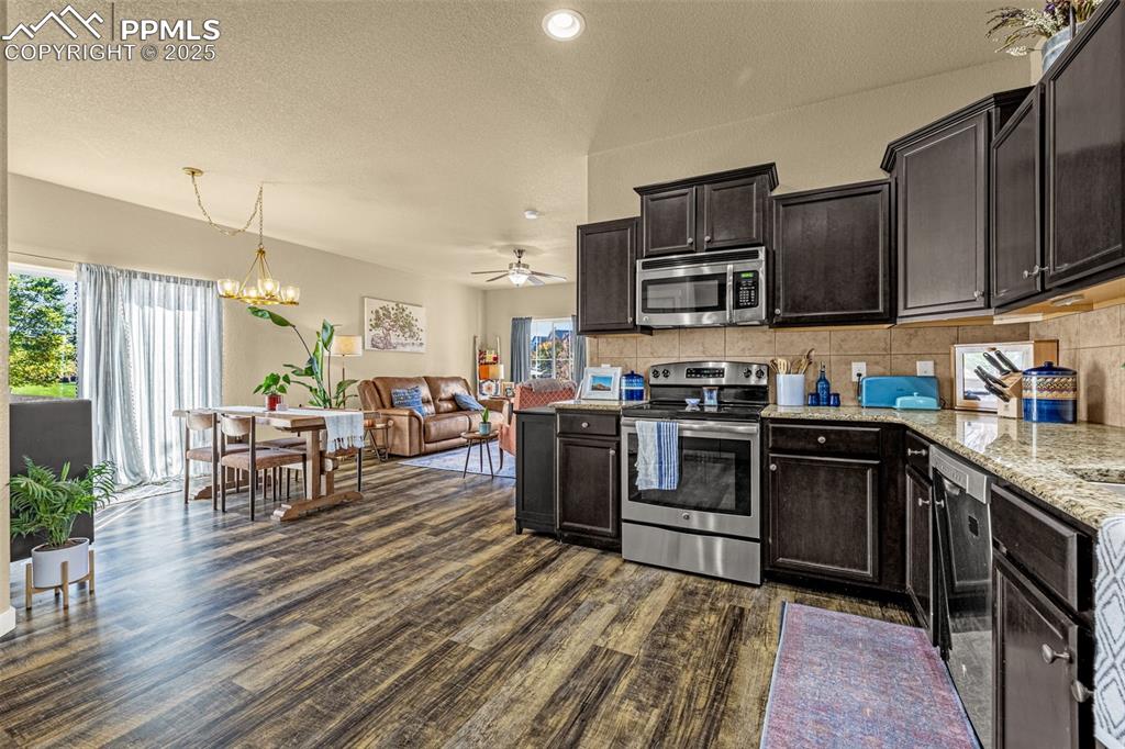 Image 11 of 39: Kitchen