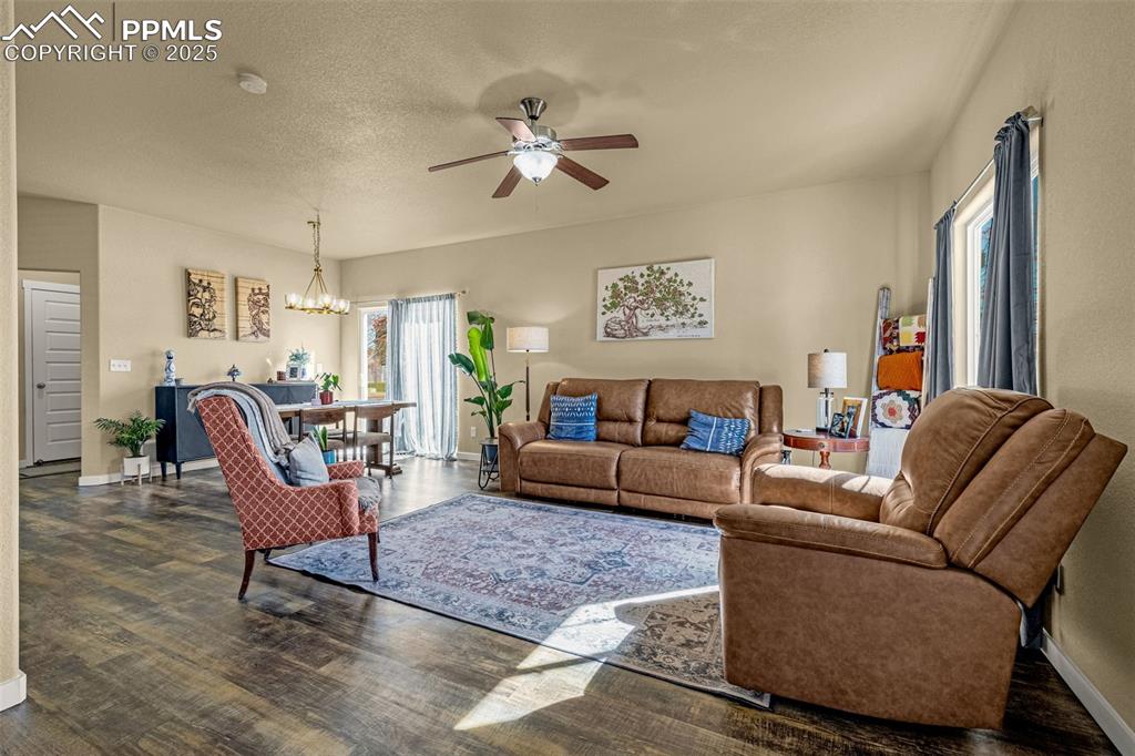 Image 4 of 39: Living Room