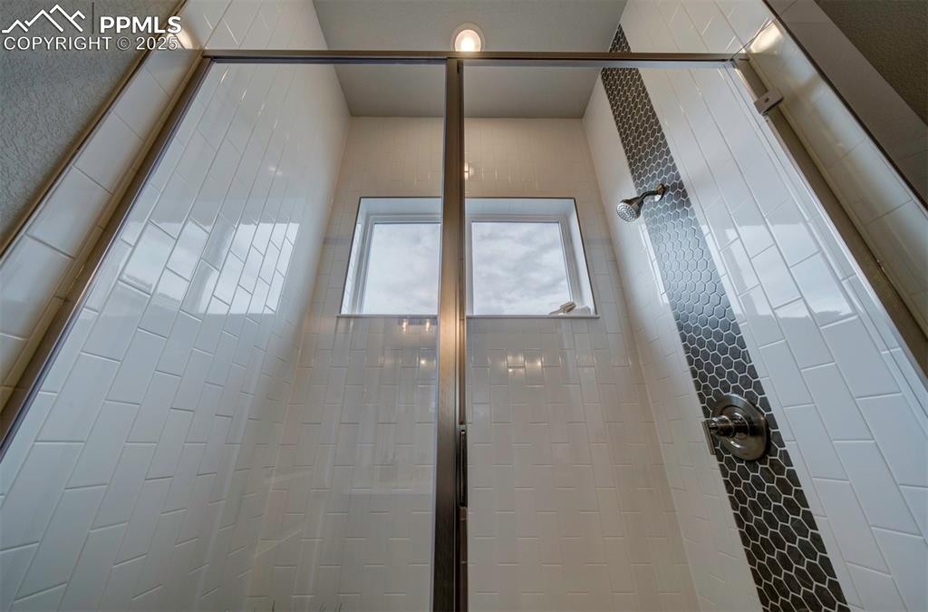 Image 26 of 36: Master Bathroom