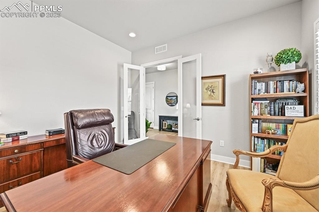 Image 15 of 47: Office