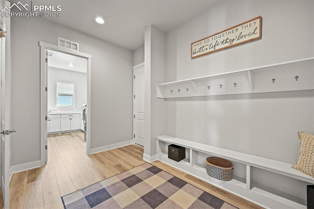 Image 40 of 47: Mud Room
