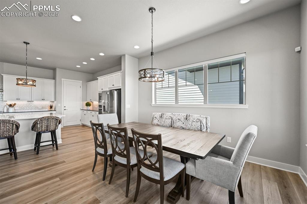 Image 6 of 47: Dining Area