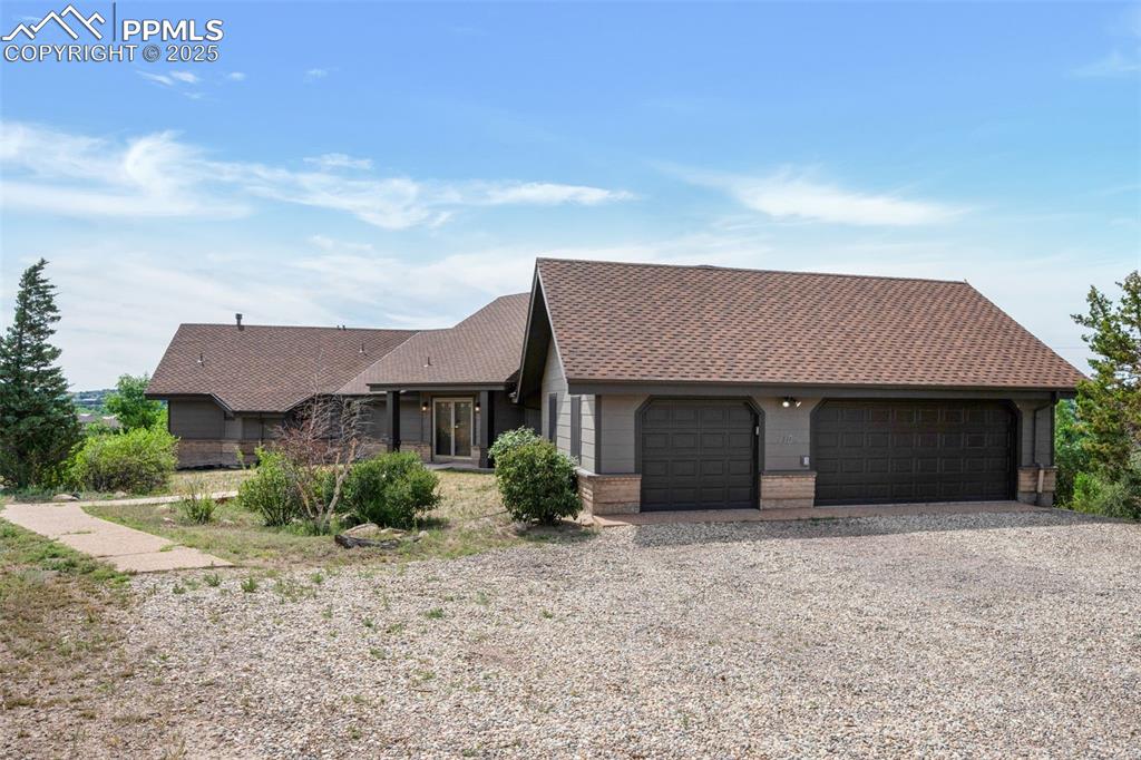 Image 4 of 46: Front of Structure