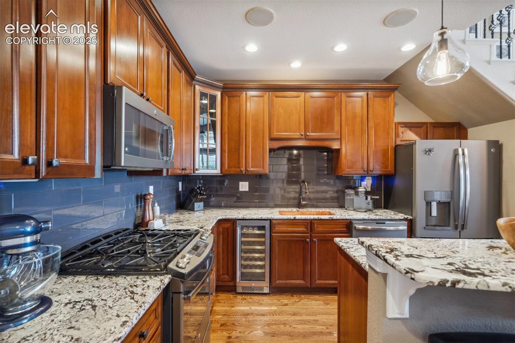 Image 13 of 50: Open Kitchen Concept