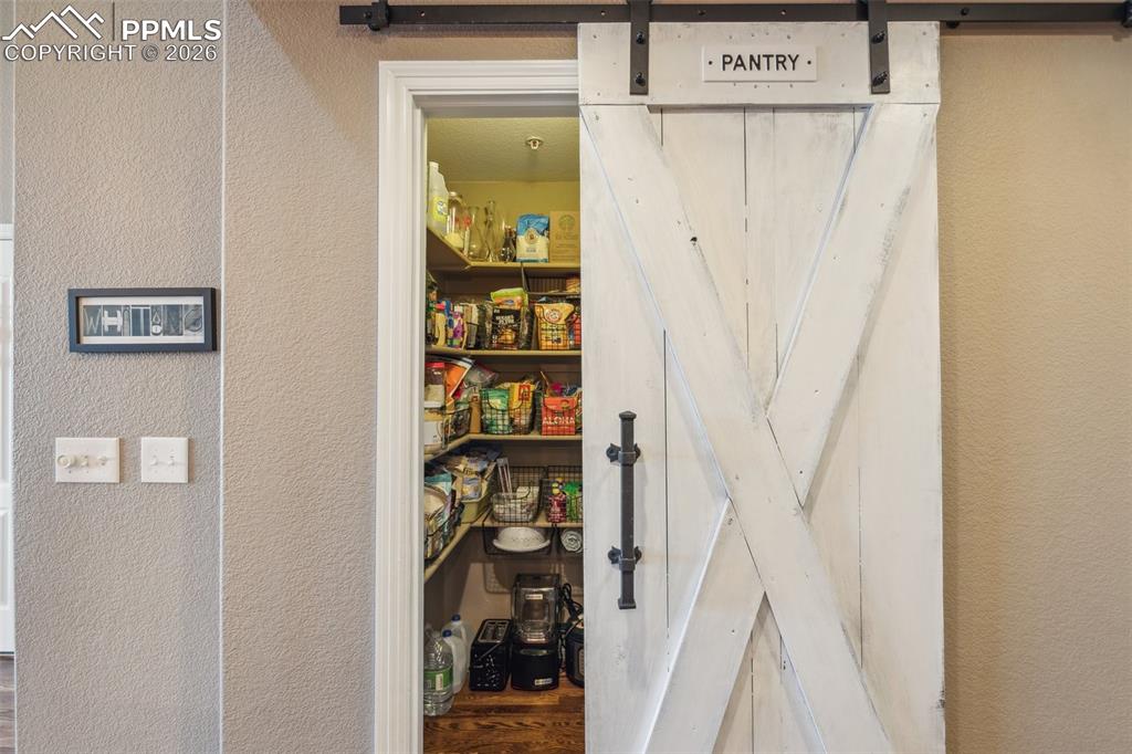 Image 17 of 50: Pantry