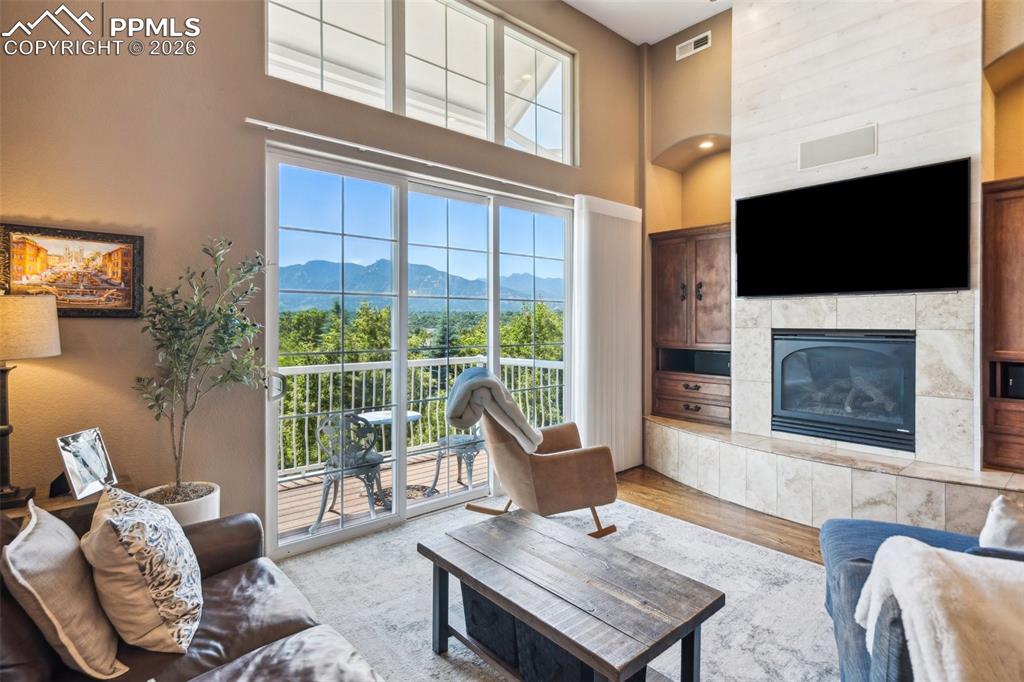 Image 7 of 50: Great Room in Main Home