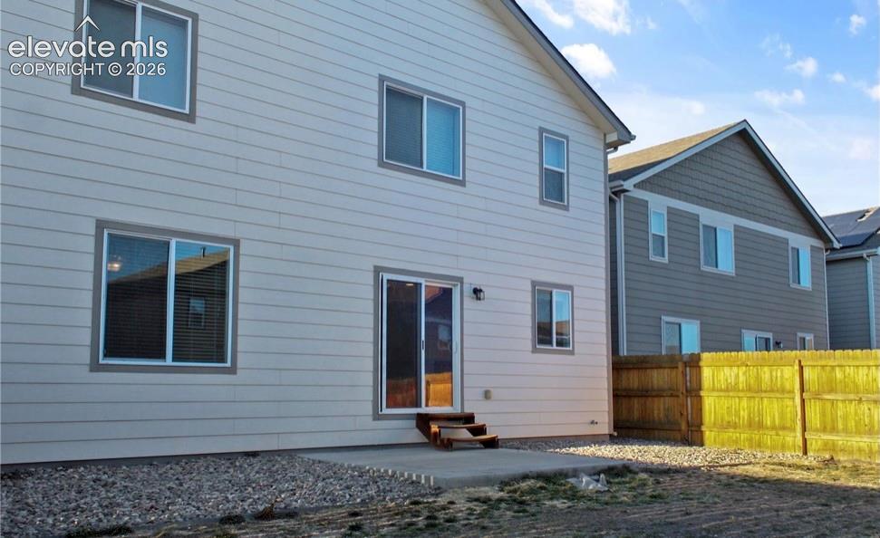 Image 19 of 19: Back of Structure