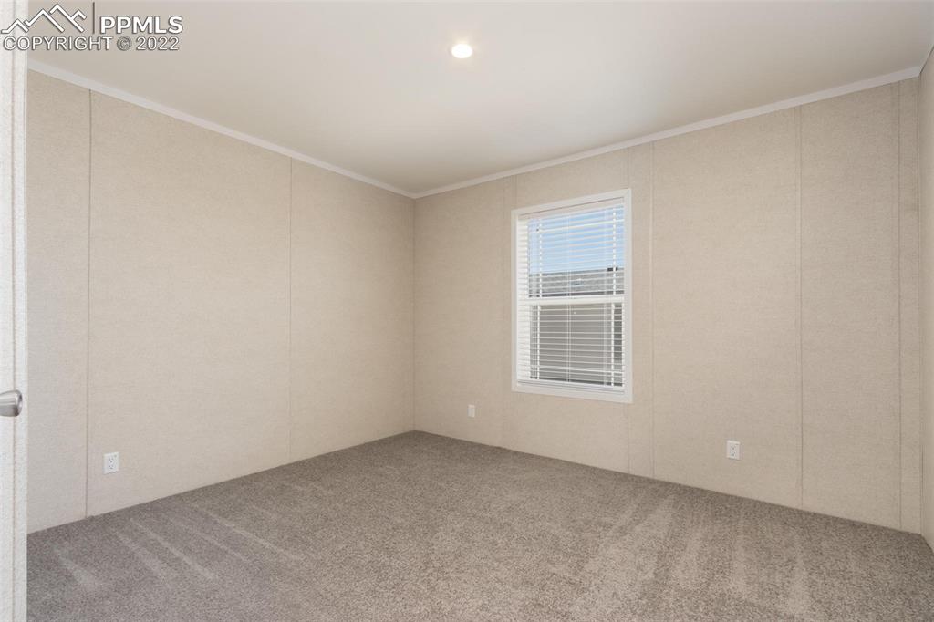 Listing 9503394, Image 12 of 19