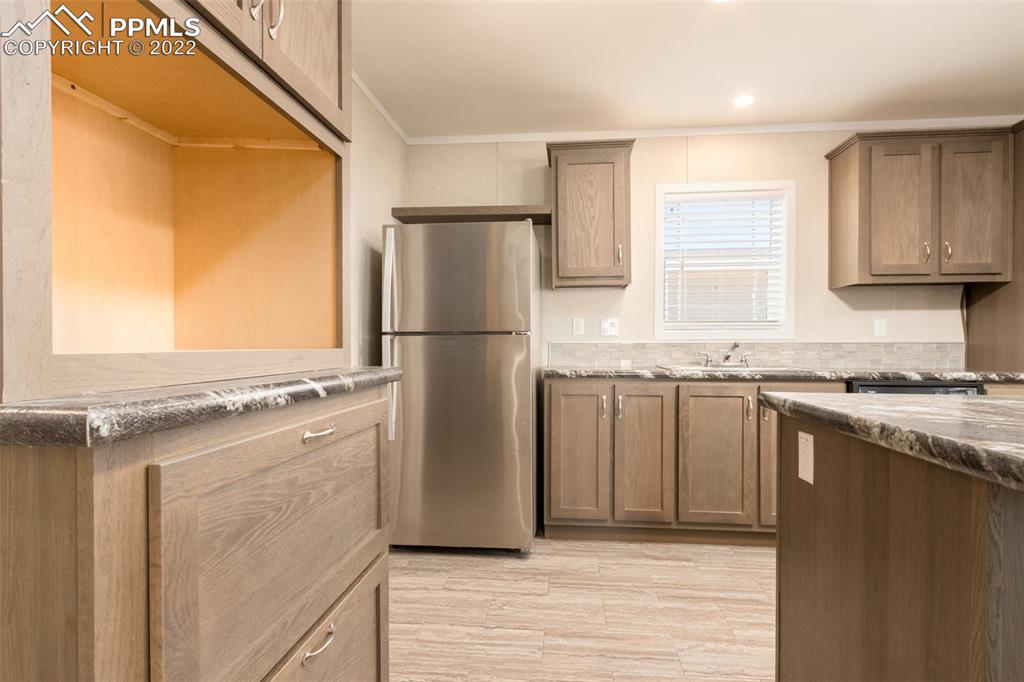 Listing 9503394, Image 8 of 19