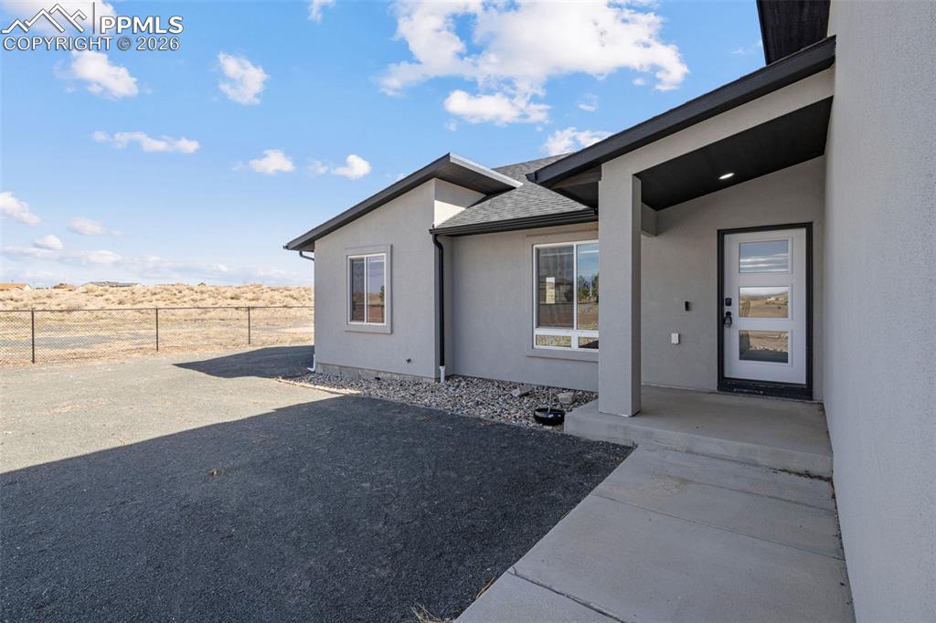 Image 2 of 50: Entry