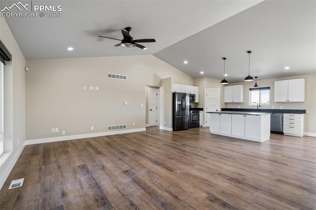 Image 5 of 50: Other