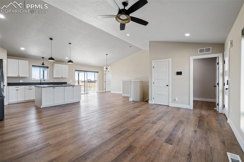 Image 7 of 50: Other