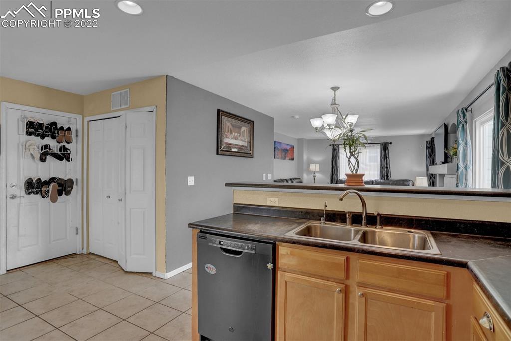 Listing 9505587, Image 16 of 36