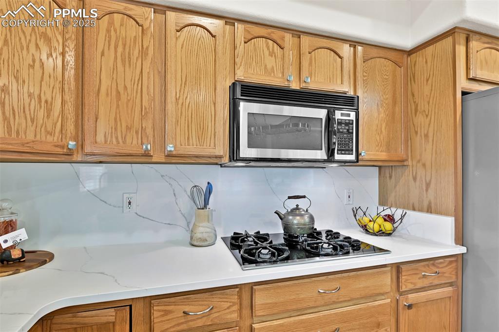 Image 12 of 47: Kitchen