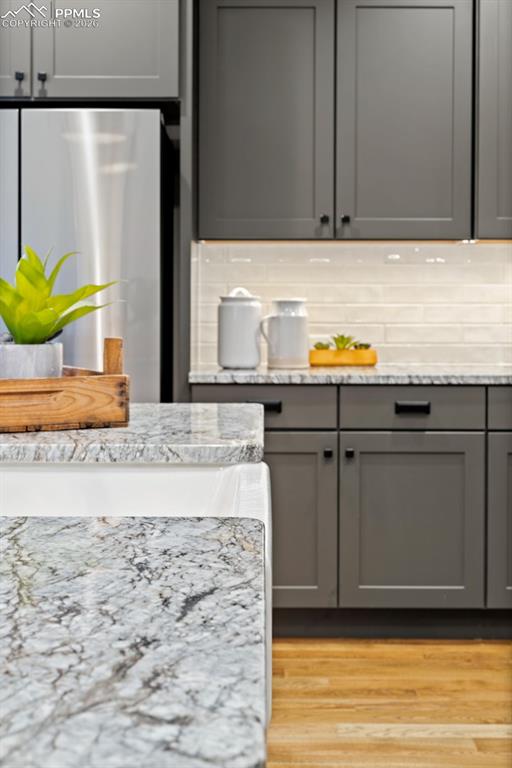 Image 34 of 50: Kitchen