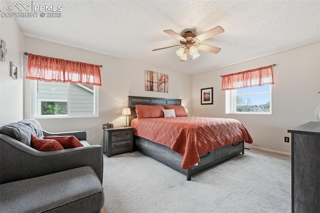 Image 15 of 35: Bedroom