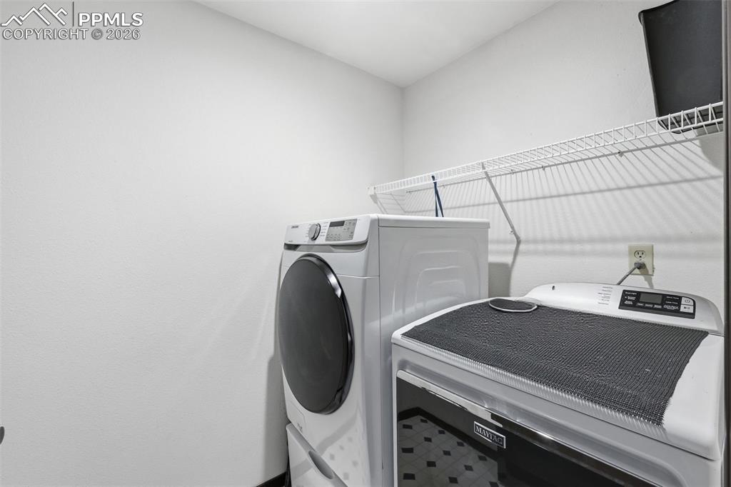 Image 30 of 35: Laundry