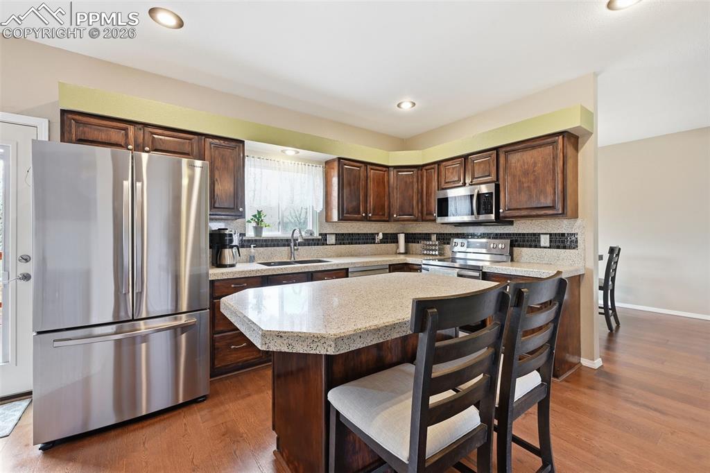 Image 8 of 35: Kitchen