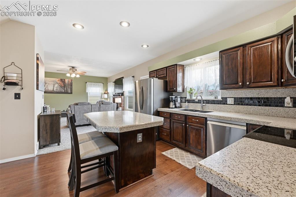 Image 9 of 35: Kitchen