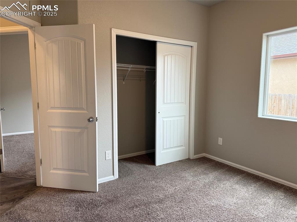 Image 26 of 47: Bedroom