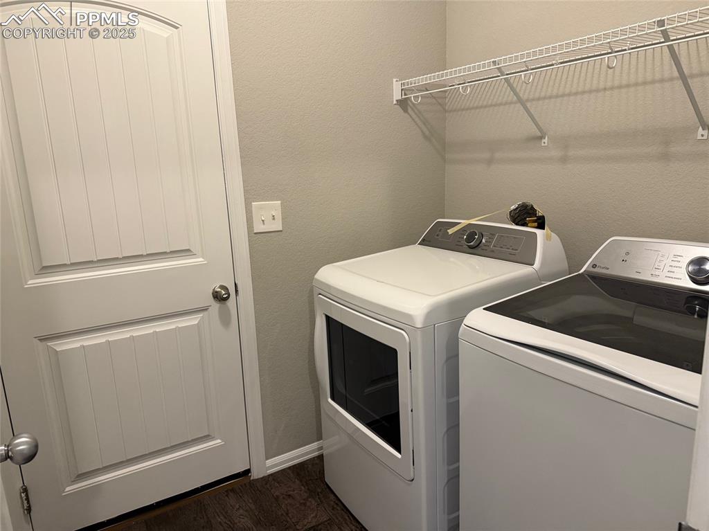 Image 27 of 47: Laundry