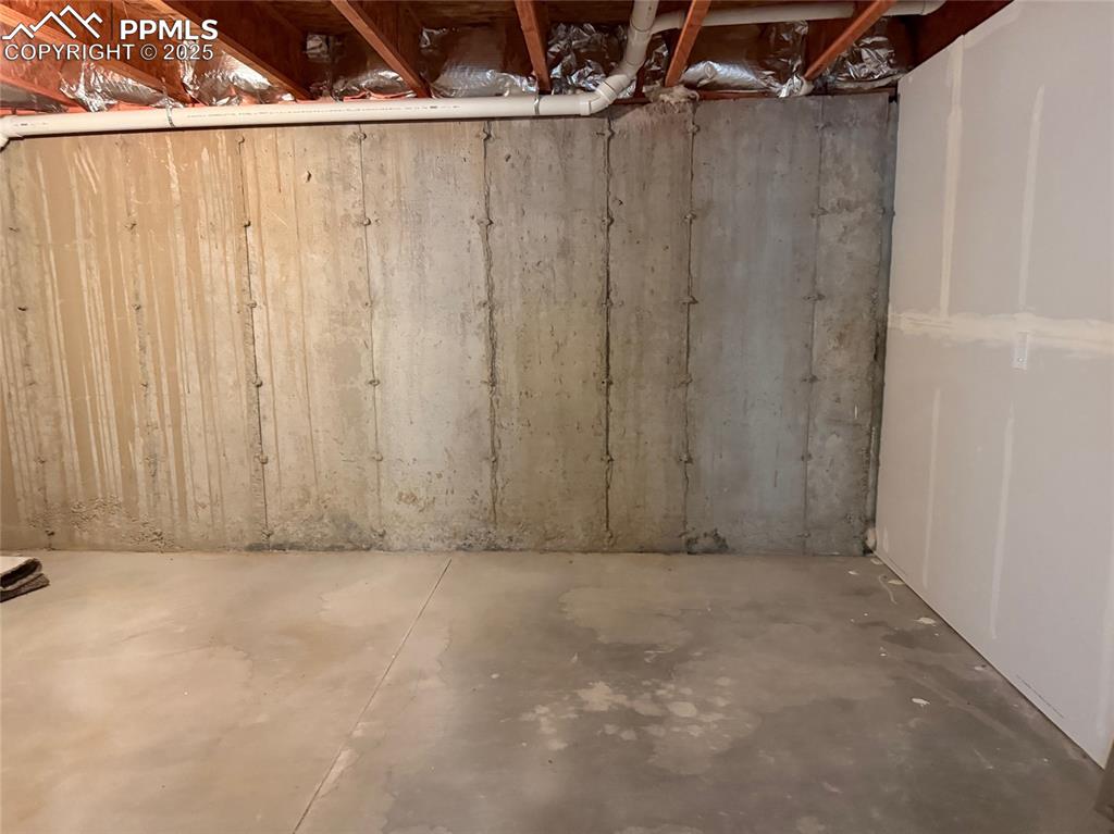 Image 33 of 47: Basement