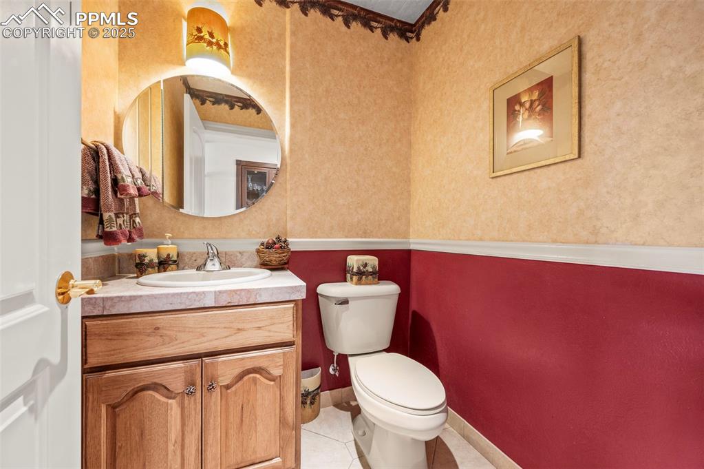 Image 15 of 46: Bathroom