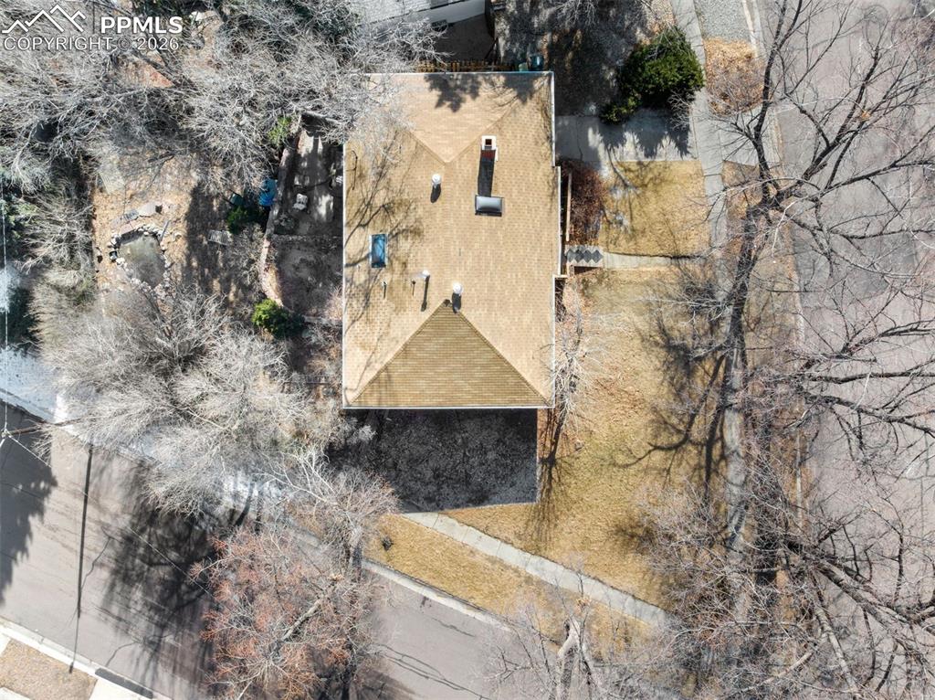 Image 2 of 10: Zoned R2 