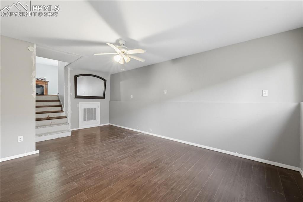 Image 12 of 28: Living Room