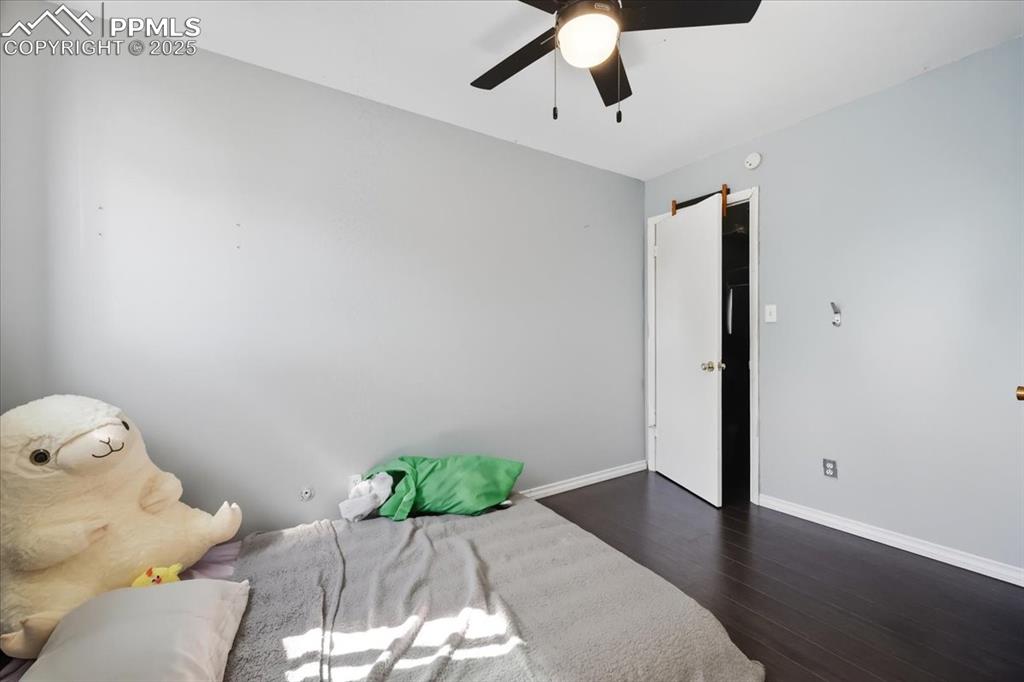 Image 5 of 28: Bedroom