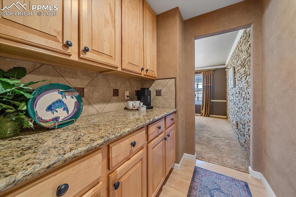 Image 13 of 50: Bar Area