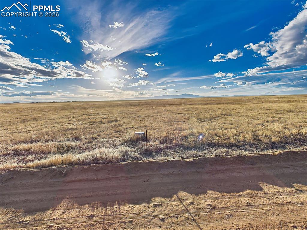 Image 6 of 9: Ground-Level Road & View Corridor
On-site perspective from the maintained 