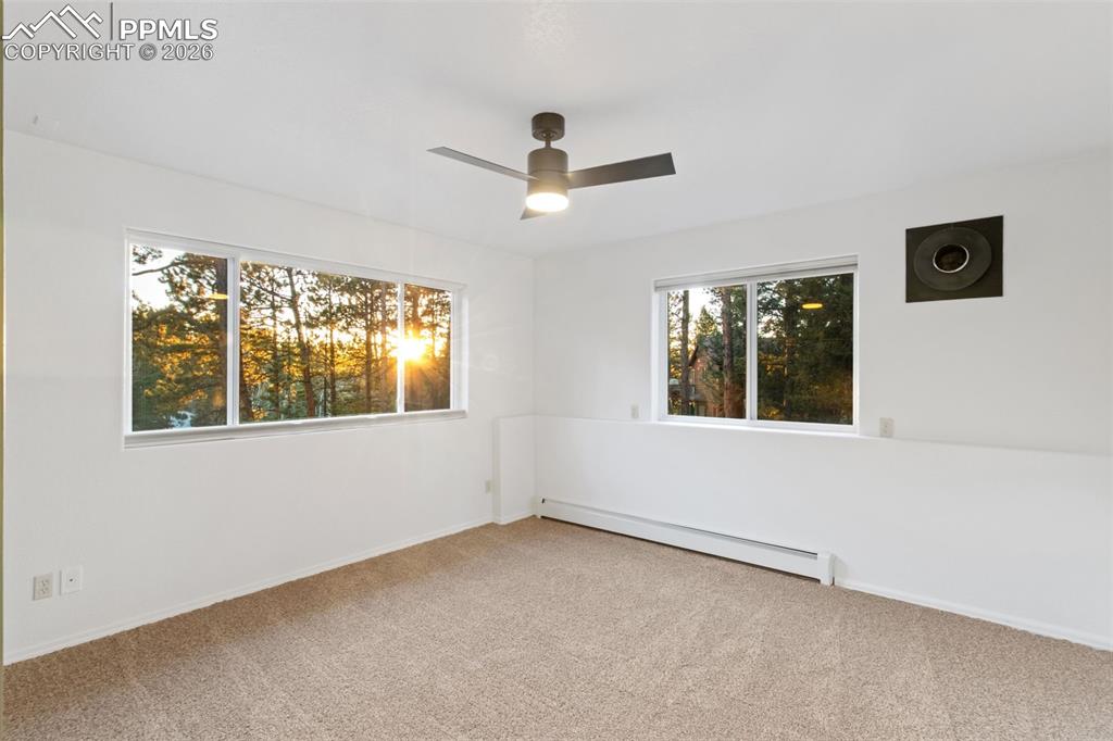 Image 20 of 28: Bedroom