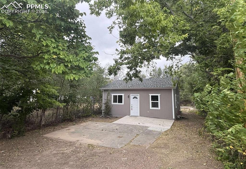 Image 2 of 11: Out Buildings