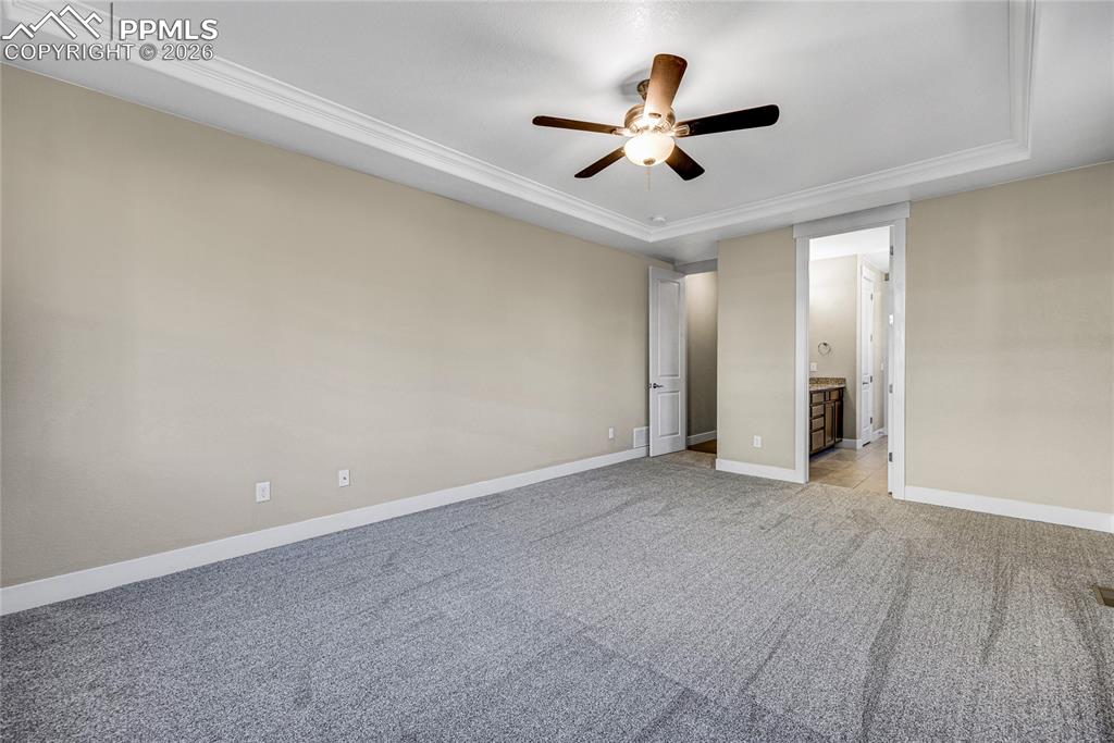 Image 21 of 44: Bedroom