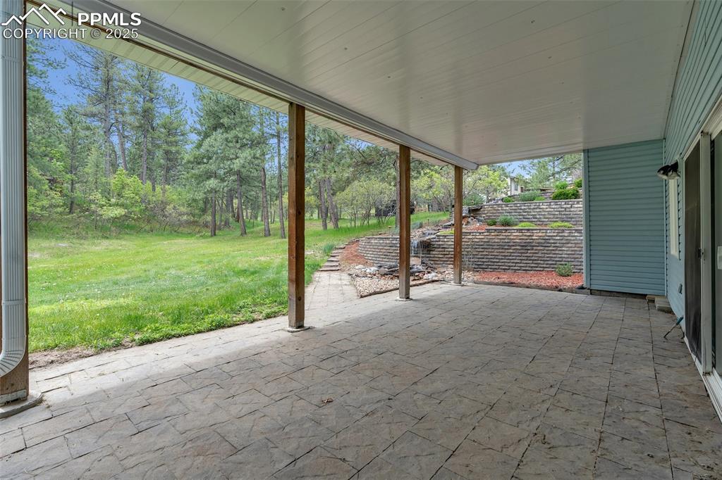 Image 5 of 31: View of patio / terrace