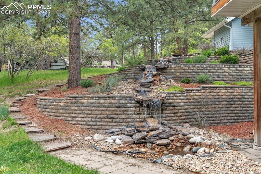 Image 8 of 31: Water feature