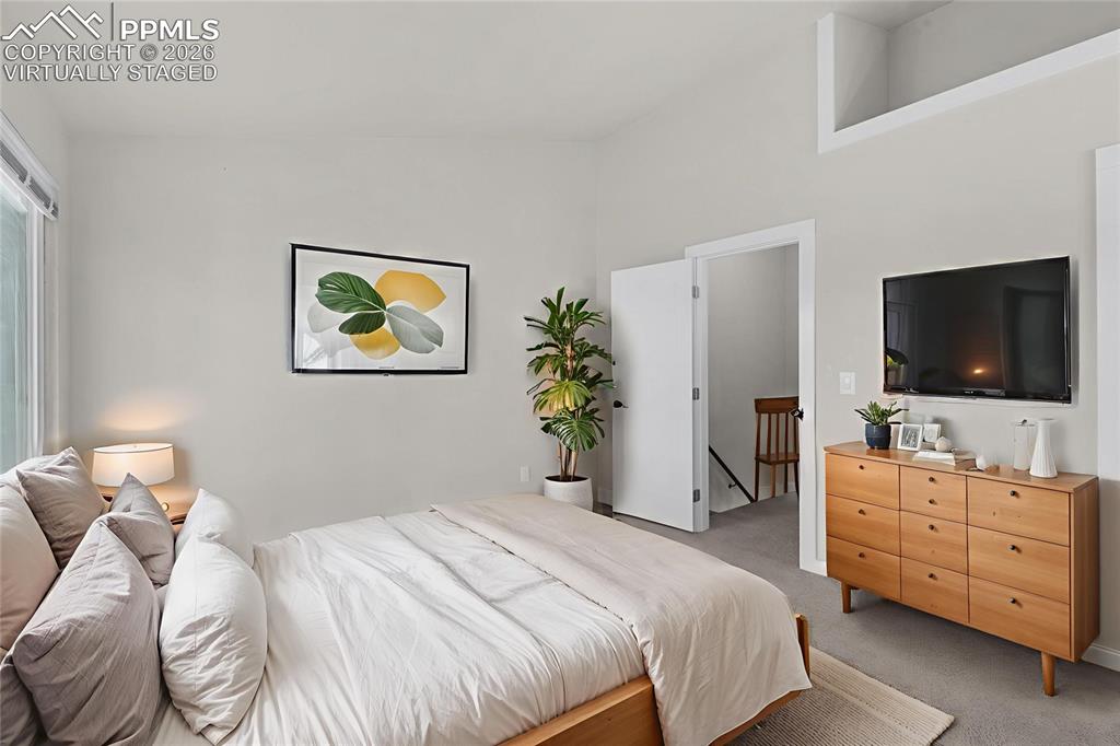 Image 31 of 50: Virtually Staged