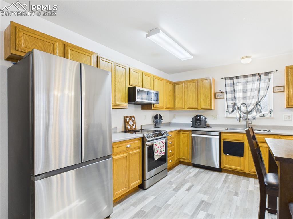 Image 3 of 16: Kitchen