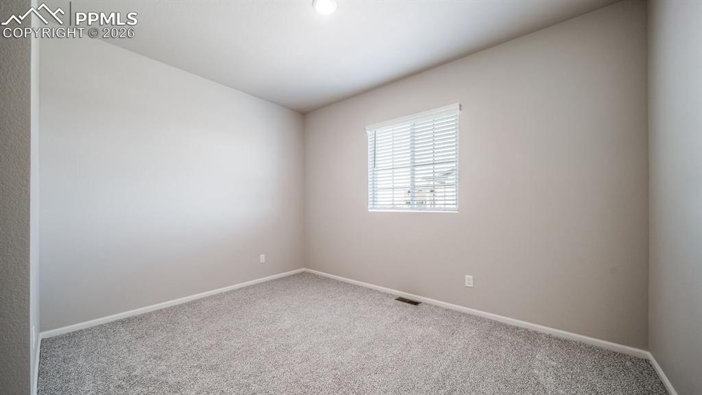Image 18 of 39: Photos of a model home
