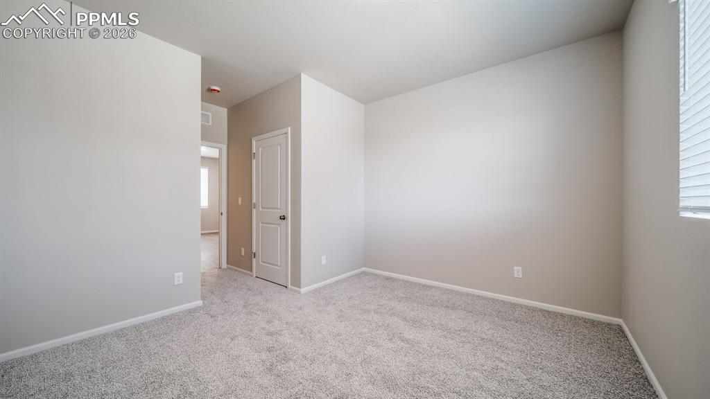 Image 19 of 39: Photos of a model home