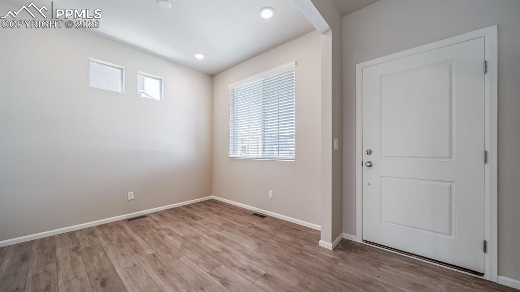 Image 2 of 39: Photos of a model home