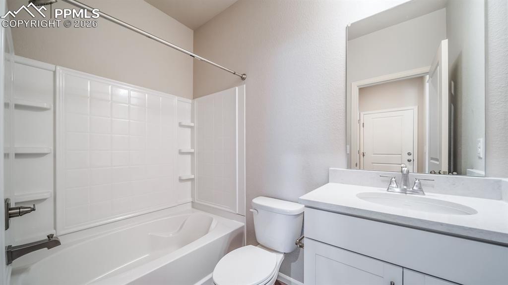 Image 20 of 39: Photos of a model home