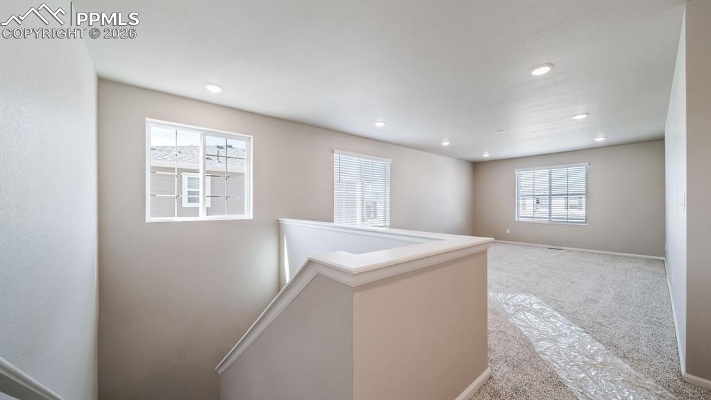 Image 21 of 39: Photos of a model home