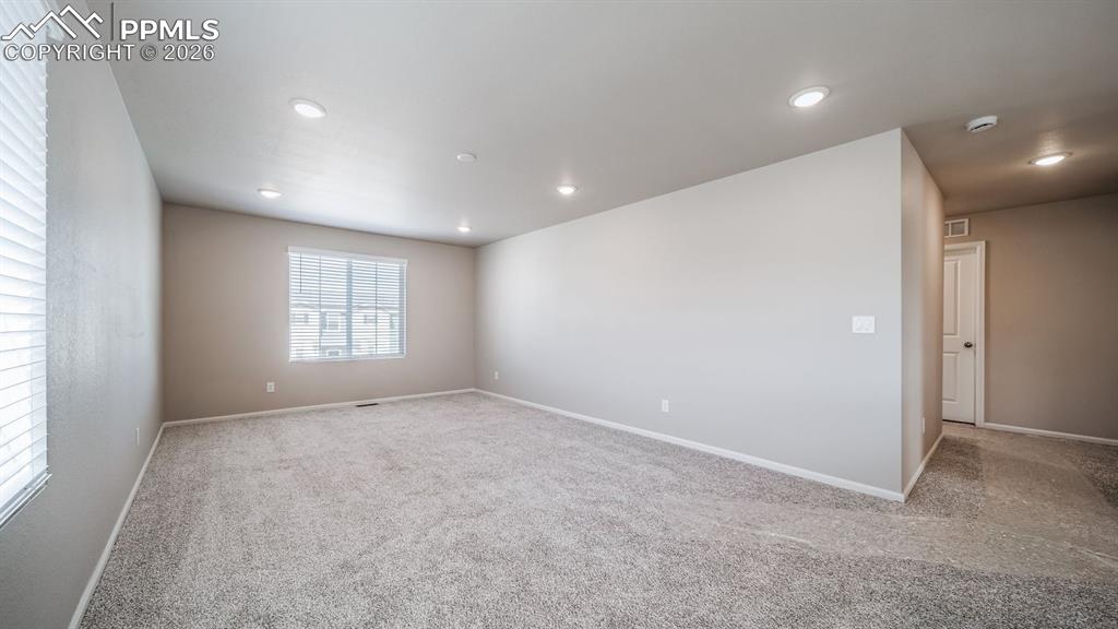 Image 22 of 39: Photos of a model home