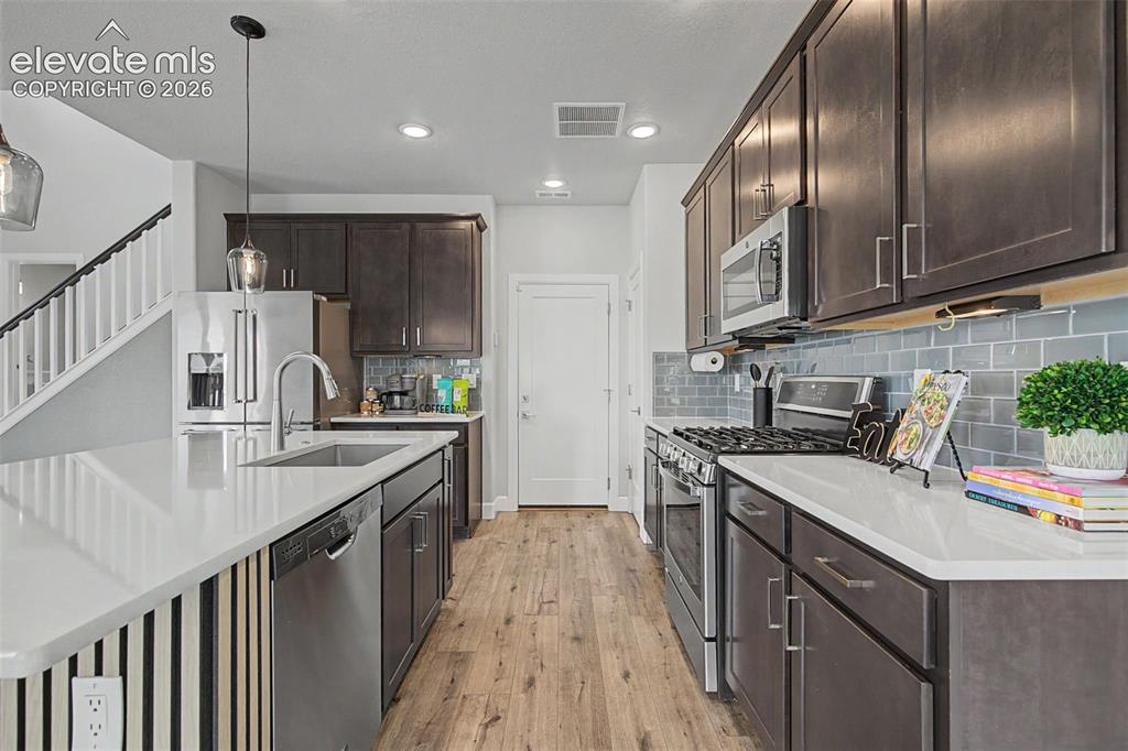 Image 11 of 48: Kitchen