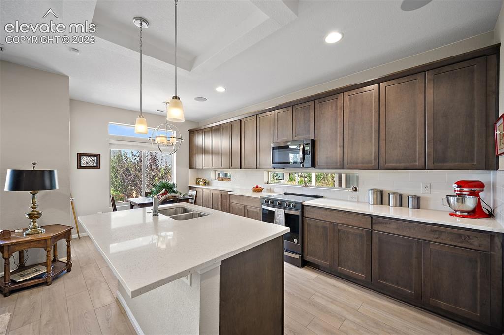 Image 6 of 24: Kitchen