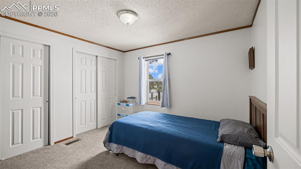 Image 28 of 42: Bedroom