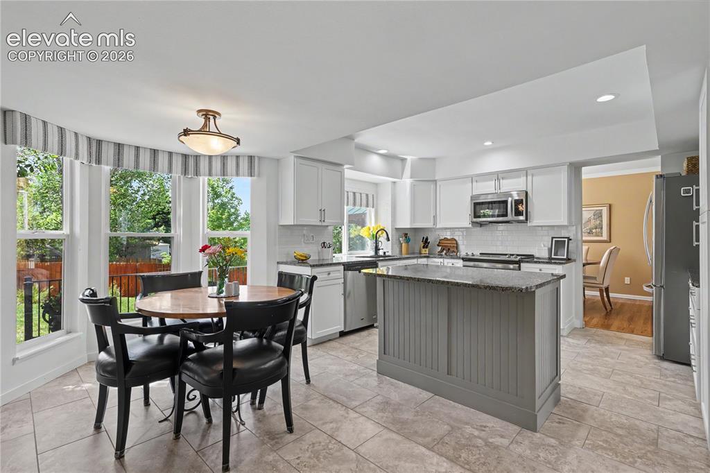 Image 6 of 47: Kitchen